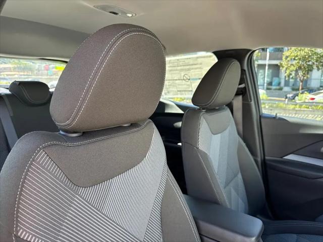 2027 Chevrolet Bolt LT FWD