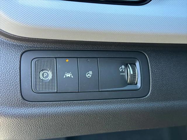 2027 Chevrolet Bolt LT FWD