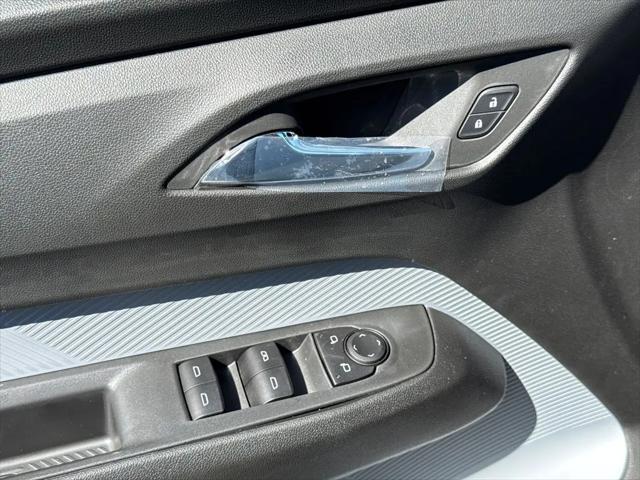 2027 Chevrolet Bolt LT FWD