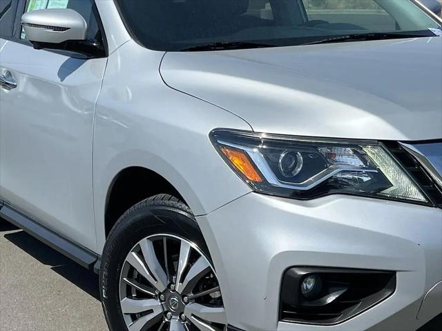 2020 Nissan Pathfinder SL 4WD