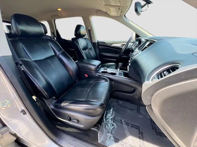 2020 Nissan Pathfinder SL 4WD