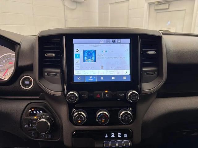 2026 Ram 1500 Warlock Crew Cab 4x4 5'7" Box