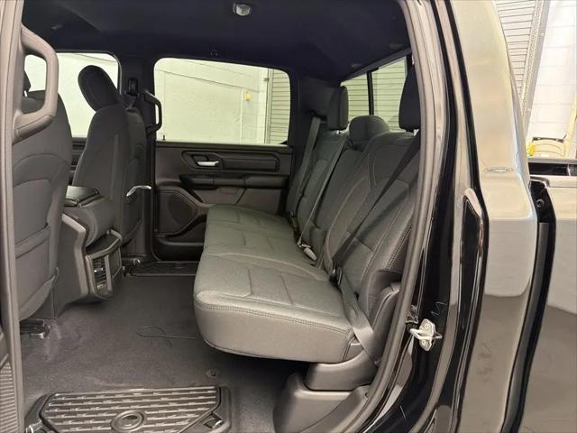 2026 Ram 1500 Warlock Crew Cab 4x4 5'7" Box