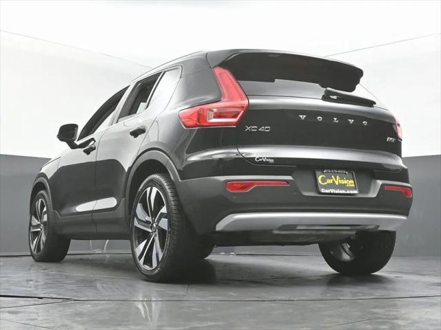 2024 Volvo XC40 B5 Ultimate Bright Theme