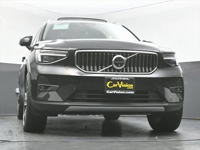 2024 Volvo XC40 B5 Ultimate Bright Theme
