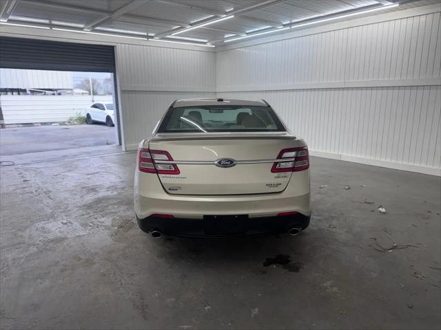 2018 Ford Taurus SEL