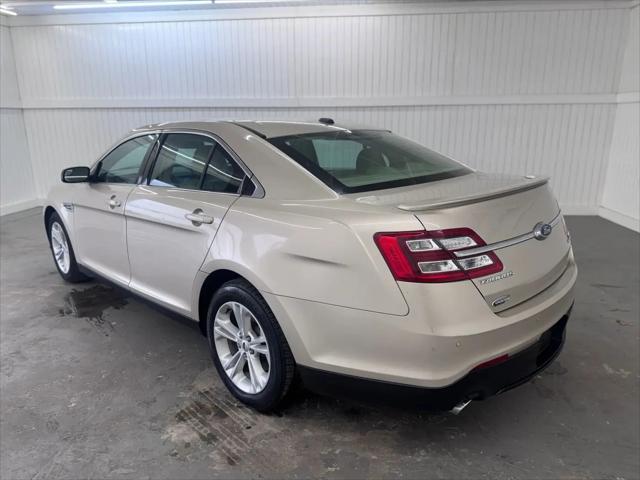 2018 Ford Taurus SEL