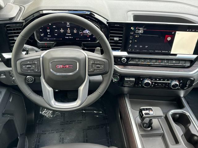 2026 GMC Sierra 1500 Crew Cab, Standard Bed, SLT, 4WD