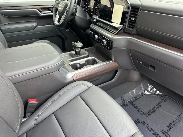 2026 GMC Sierra 1500 Crew Cab, Standard Bed, SLT, 4WD