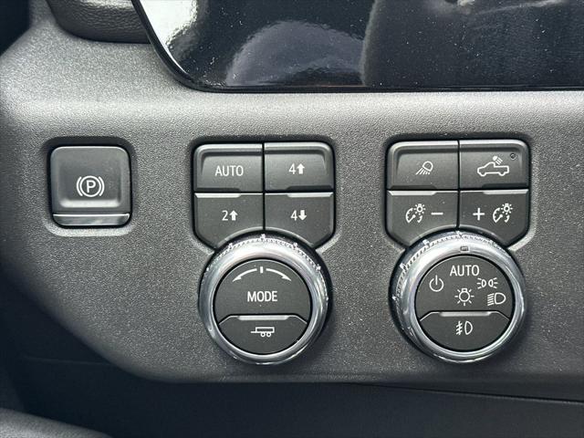 2026 GMC Sierra 1500 Crew Cab, Standard Bed, SLT, 4WD