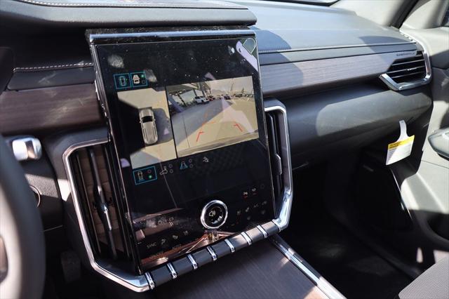 2026 GMC Acadia Denali FWD