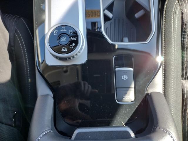 2026 Mitsubishi Outlander ES 1.5T S-AWC