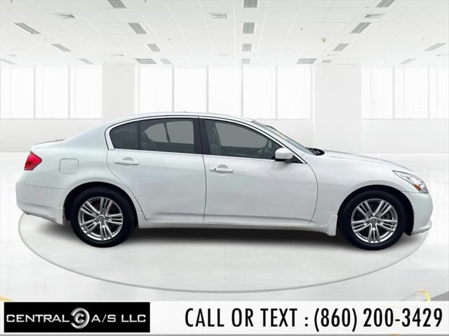 2013 INFINITI G37 4dr x AWD