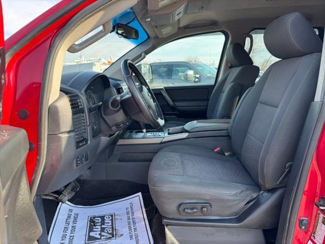 2012 Nissan Titan SV
