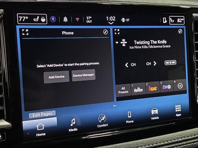 2026 Chrysler Pacifica Select