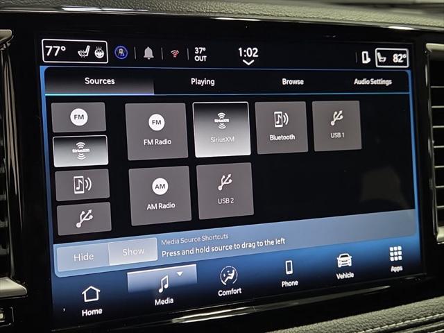 2026 Chrysler Pacifica Select