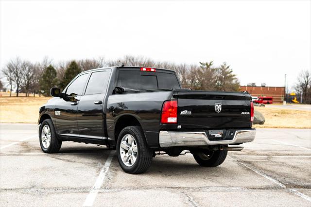 2017 Ram 1500 Big Horn Crew Cab 4x4 5'7" Box