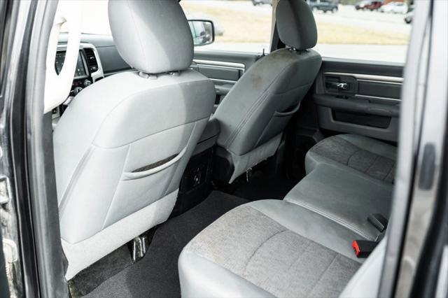 2017 Ram 1500 Big Horn Crew Cab 4x4 5'7" Box