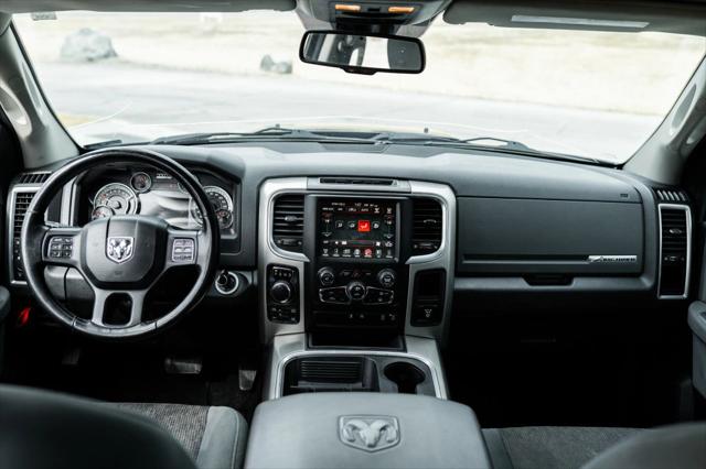 2017 Ram 1500 Big Horn Crew Cab 4x4 5'7" Box