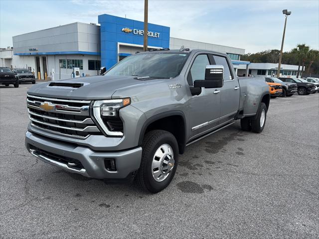 2025 Chevrolet Silverado 3500HD 4WD Crew Cab Long Bed High Country