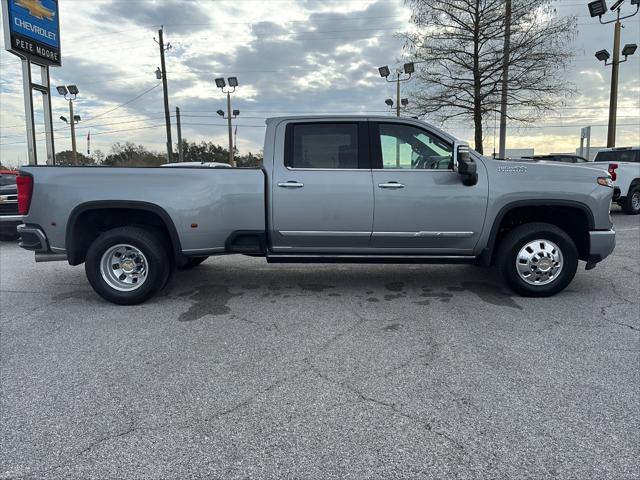 2025 Chevrolet Silverado 3500HD 4WD Crew Cab Long Bed High Country