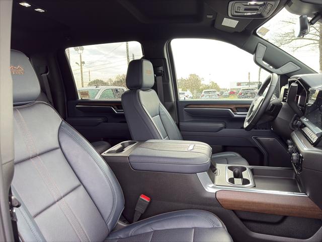 2025 Chevrolet Silverado 3500HD 4WD Crew Cab Long Bed High Country
