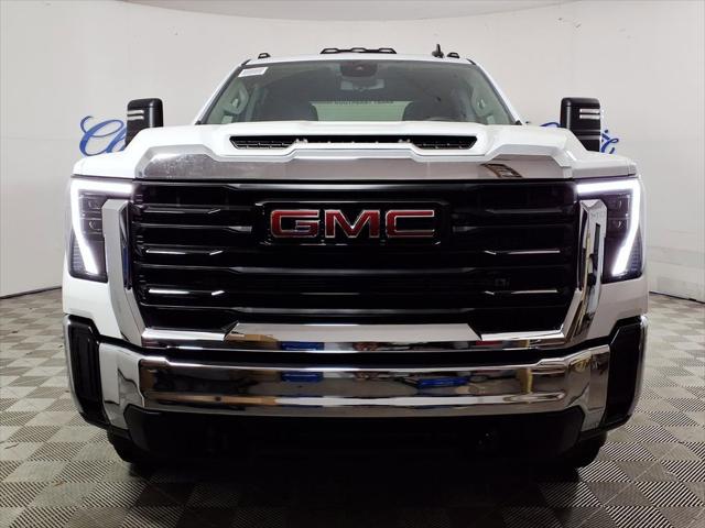 2026 GMC Sierra 2500HD Crew Cab, Standard Bed, Pro, 4WD