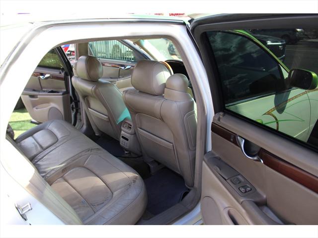 2004 Cadillac DeVille DTS