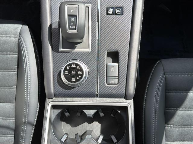 2025 Mitsubishi Outlander PHEV SE S-AWC