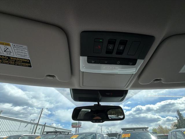 2025 Mitsubishi Outlander PHEV SE S-AWC