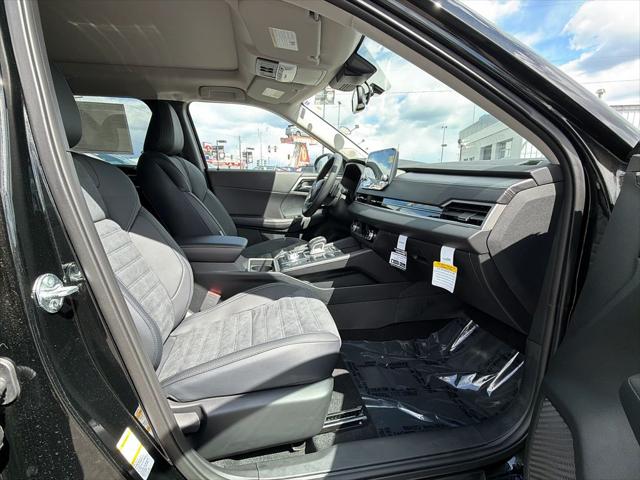2025 Mitsubishi Outlander PHEV SE S-AWC