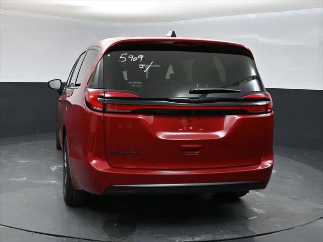 2026 Chrysler Pacifica PACIFICA SELECT
