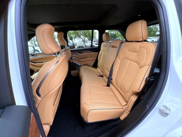 2026 Jeep Grand Cherokee Summit 4x4