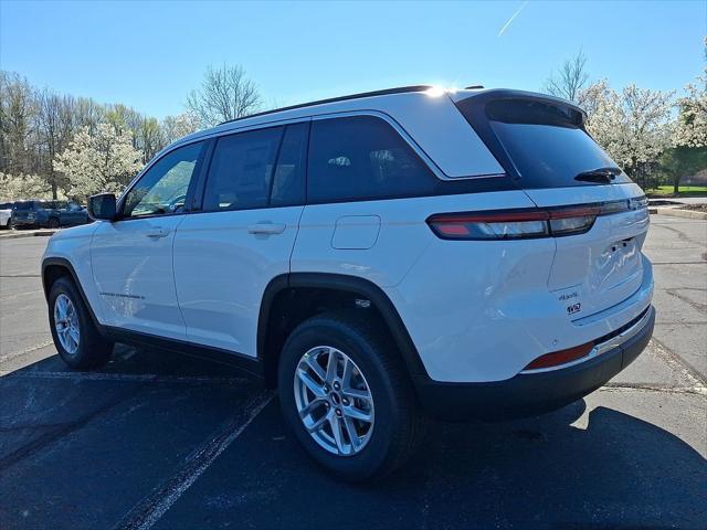 2026 Jeep Grand Cherokee GRAND CHEROKEE LAREDO X 4X4