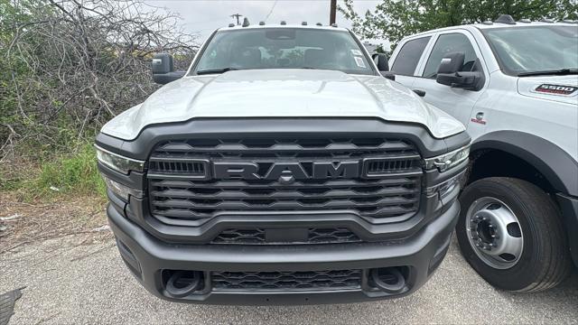 2026 RAM Ram 4500 Chassis Cab RAM 4500 TRADESMAN CHASSIS CREW CAB 4X4 84 CA
