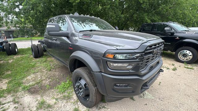 2026 RAM Ram 5500 Chassis Cab RAM 5500 TRADESMAN CHASSIS CREW CAB 4X4 84 CA