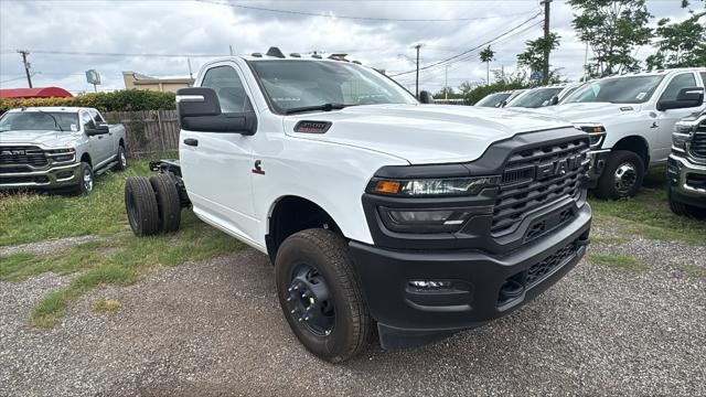 2026 RAM Ram 3500 Chassis Cab RAM 3500 TRADESMAN CHASSIS REGULAR CAB 4X4 60 CA