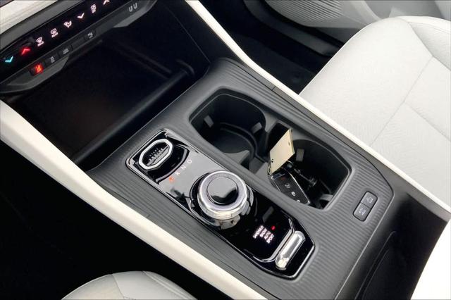 2026 Jeep Cherokee Laredo 4x4
