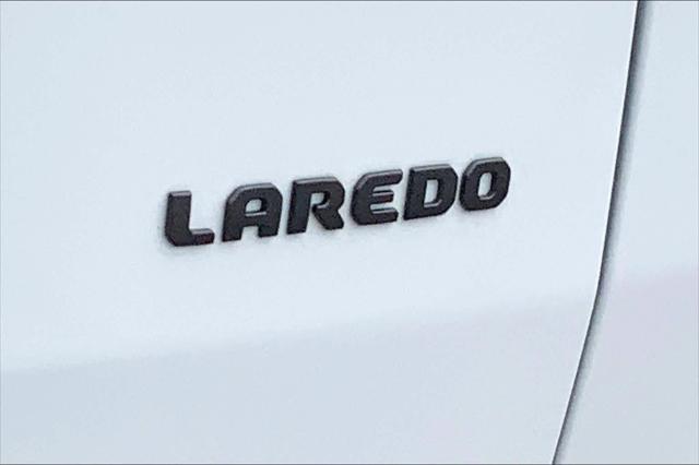 2026 Jeep Cherokee Laredo 4x4