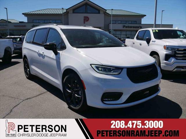 2026 Chrysler Pacifica PACIFICA LIMITED AWD