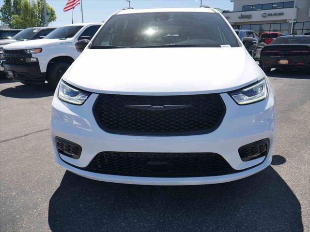 2026 Chrysler Pacifica PACIFICA LIMITED AWD