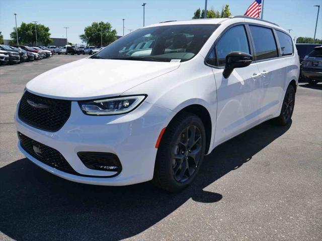 2026 Chrysler Pacifica PACIFICA LIMITED AWD