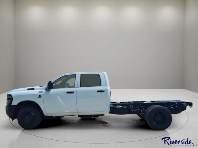 2026 RAM 3500 Chassis RAM 3500 TRADESMAN CREW CAB CHASSIS 4X4 60 CA