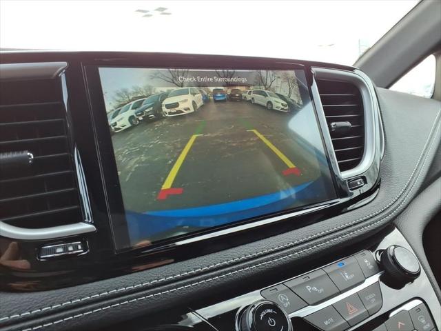 2026 Chrysler Pacifica Select