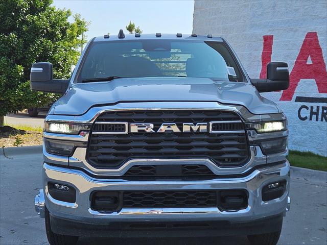 2026 RAM 3500 Chassis RAM 3500 TRADESMAN CHASSIS REGULAR CAB 4X4 84 CA