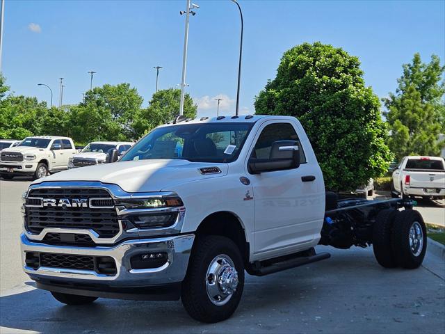 2026 RAM Ram 3500 Chassis Cab RAM 3500 TRADESMAN CHASSIS REGULAR CAB 4X4 84 CA