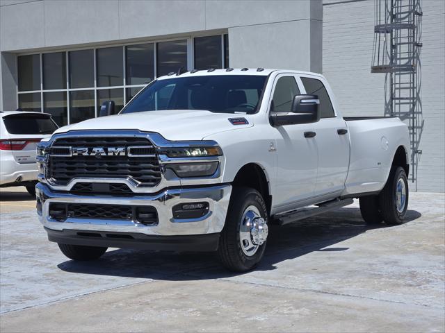2026 RAM Ram 3500 RAM 3500 TRADESMAN CREW CAB 4X4 8 BOX