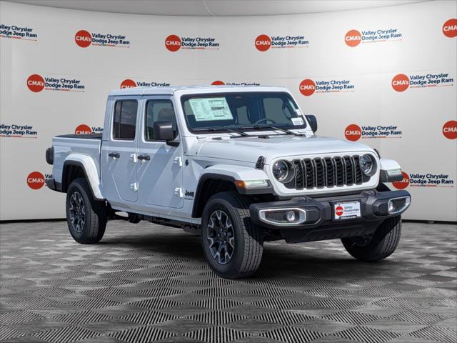 2026 Jeep Gladiator GLADIATOR SAHARA 4X4 2026 Jeep Gladiator GLADIATOR SAHARA 4X4