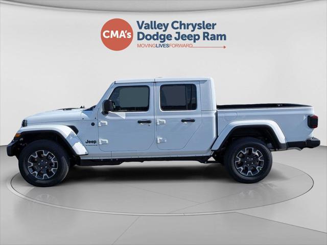 2026 Jeep Gladiator GLADIATOR SAHARA 4X4