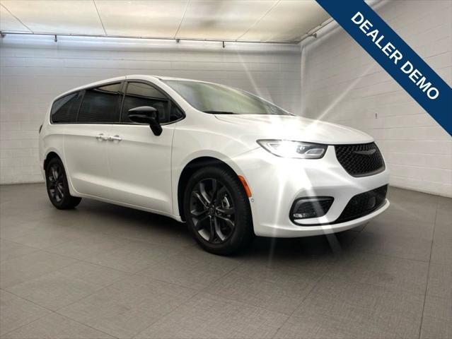 2026 Chrysler Pacifica PACIFICA SELECT 2026 Chrysler Pacifica PACIFICA SELECT